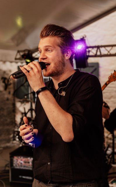 Stimmungsvolle Live-Musik bei Geburtstag oder Firmenfeier im Raum Köln
