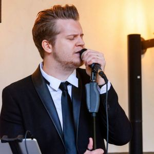 Hochzeitssänger Sascha Kollarz Köln Frechen Sektempfang